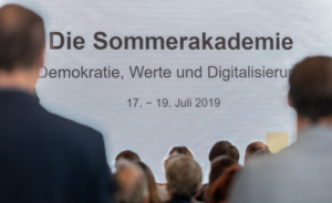 Sommerakademie zu »Demokratie, Werte und Digitalisierung« der Führungsakademie BW